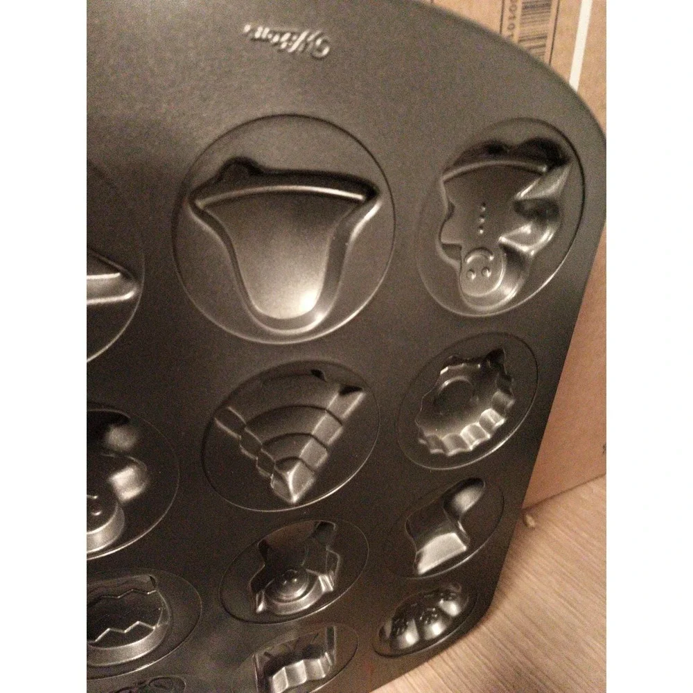 Wilton Christmas Cookie Candy Mold Pan 12 Designs Tree Wreath Angel Bell Snowman